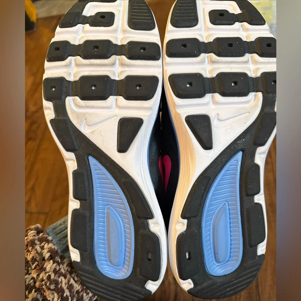Nike excellent super